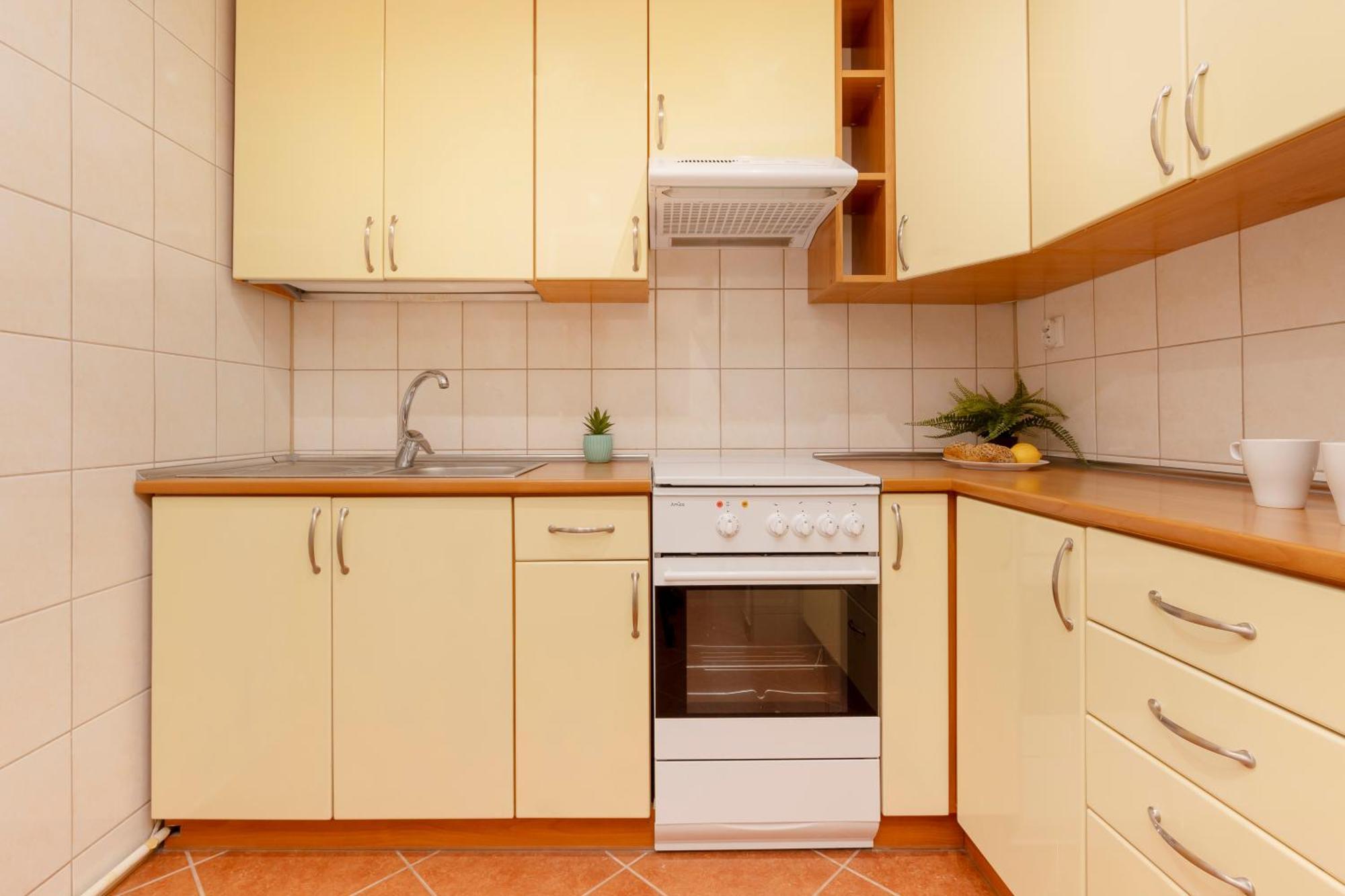 Bright & Cozy Apartments In The City Center By Noclegi Renters Warsaw Exterior photo