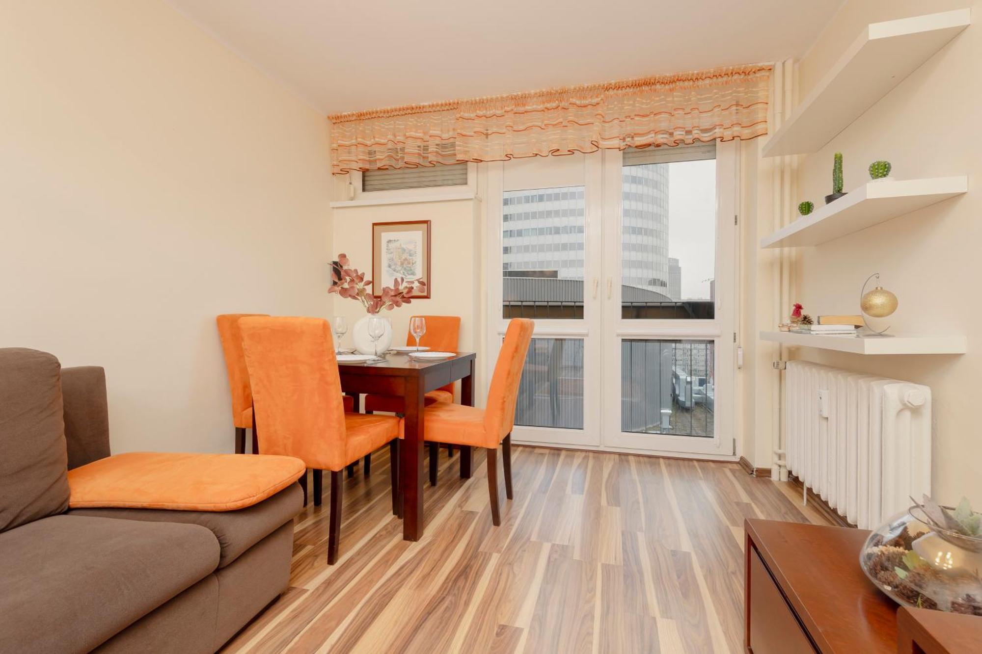 Bright & Cozy Apartments In The City Center By Noclegi Renters Warsaw Exterior photo